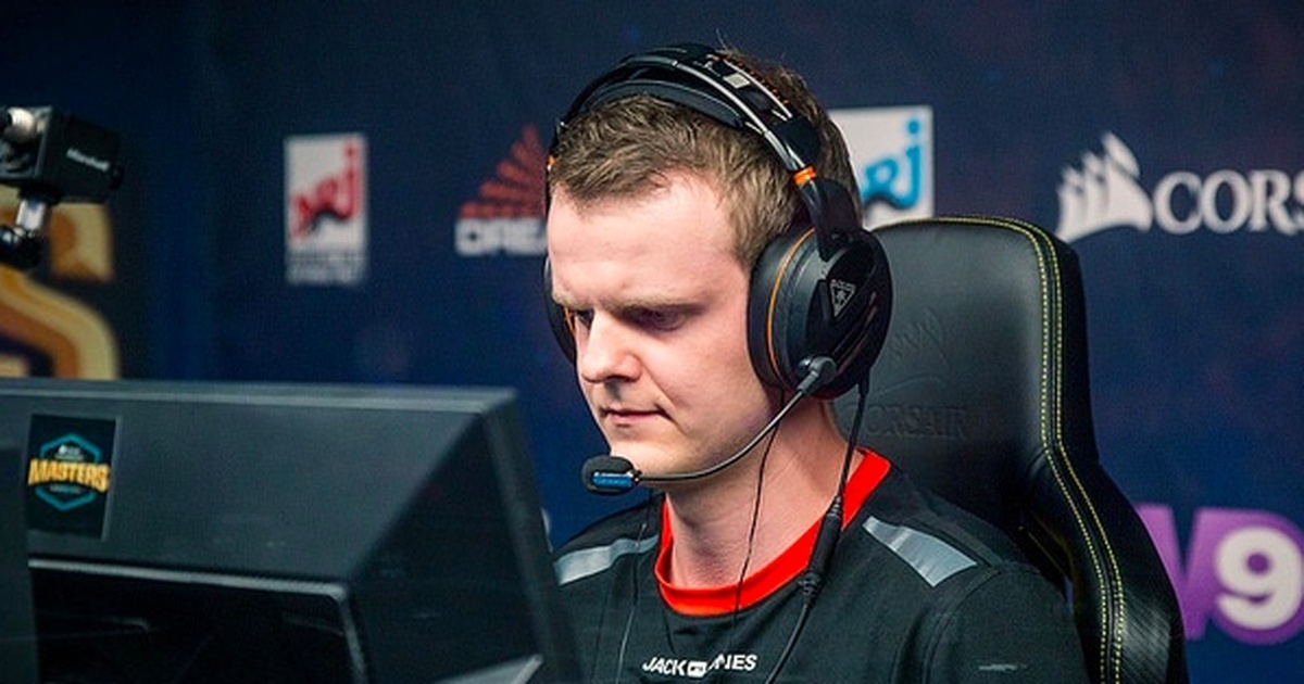 Astralis выиграли первую игру
