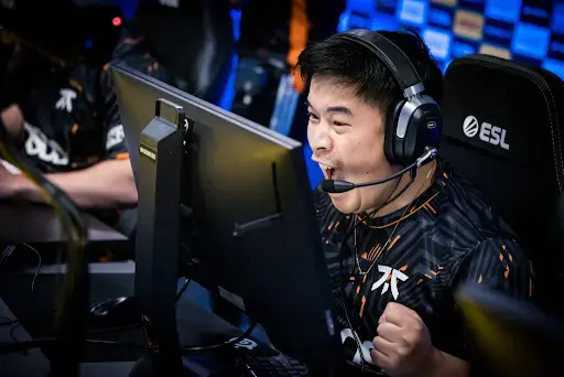Christopher "dexter" Nong
