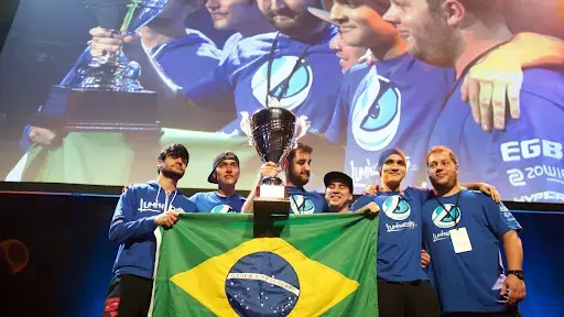 Luminosity team
