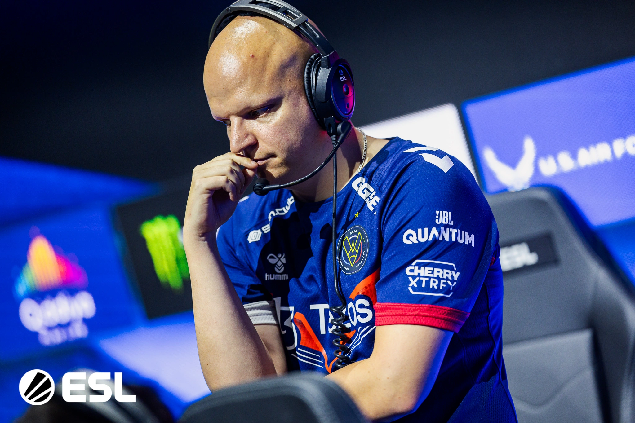 © This photo is copyrighted by ESL.