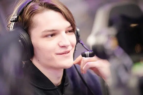 &nbsp; &nbsp; &nbsp;&nbsp;