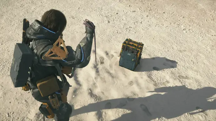 Fijación del rucksack en Death Stranding 2