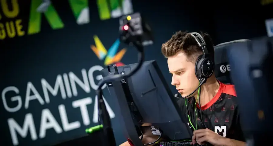 The 10 Best CS:GO Players in the World (2020), DMarket