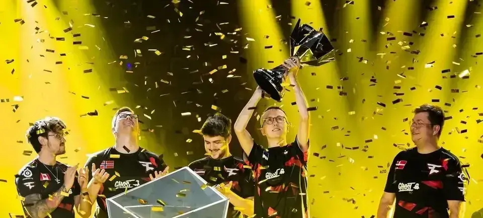 "It feels like a dream" - ropz comments on FaZe Clan's results in CS2