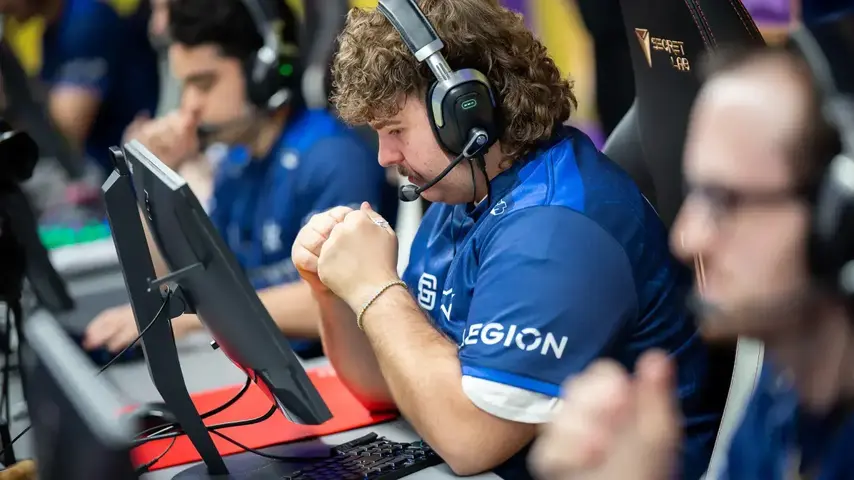 A NAVI perdeu para a Complexity nas quartas-de-final do BLAST - tudo por causa de duas desistências