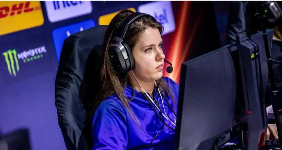  ANa - the best player of ESL Impact League Season 4 according to the rating - who took the top 5 players of the tournament?