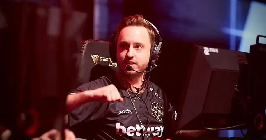 GeT_RiGhT, F0rest, and Friberg Put Together a Mix For Participation In Open Qualifiers For RMR