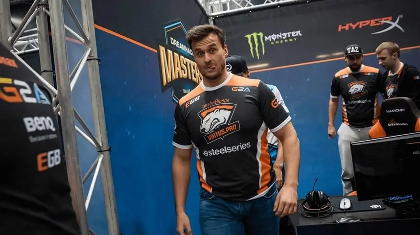PaszaBiceps Envisions a Bright Future for Esports and Reflects on IEM Katowice