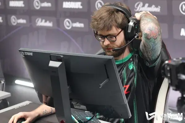 NBK retorna ao CS2 após uma pausa