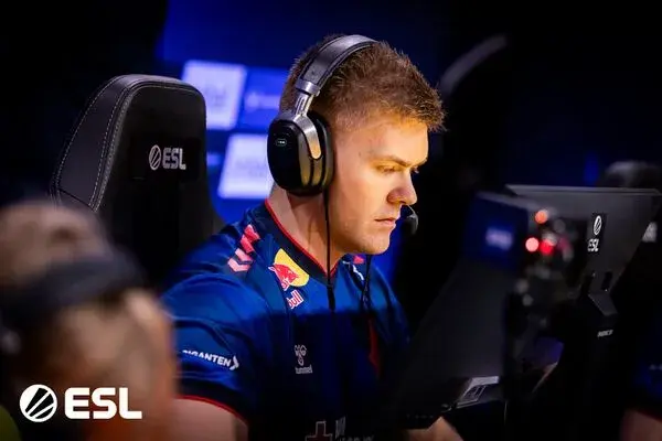 dev1ce on the departure of blameF and R0nic