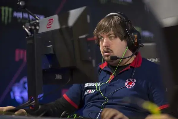 Forward Gaming Will Assemble a New Roster With Dosia And Mou
