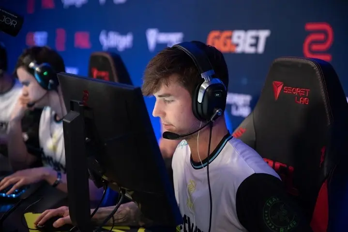 Device Will Replace Farlig In Astralis - They Continue to Look For a Replacement For K0nfig