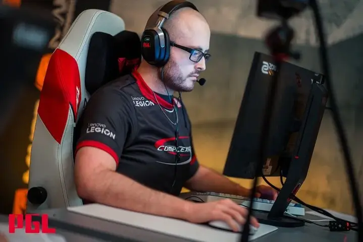 Grim впорався з харчовим отруєнням і привів Complexity до перемоги над NAVI на ESL Pro League