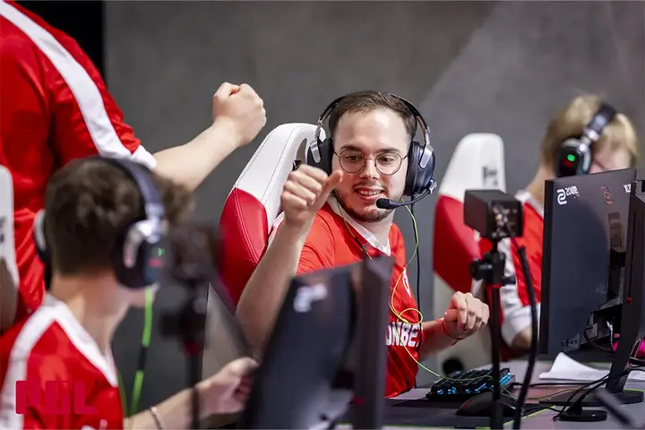 MOUZ beat Complexity and advanced to the EPL S19 Grand Final