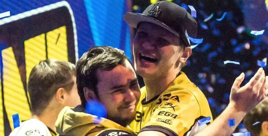 Wall-smashing S1mple And Proactive Guardian: How NaVi Players Started Their CS:GO Journeys