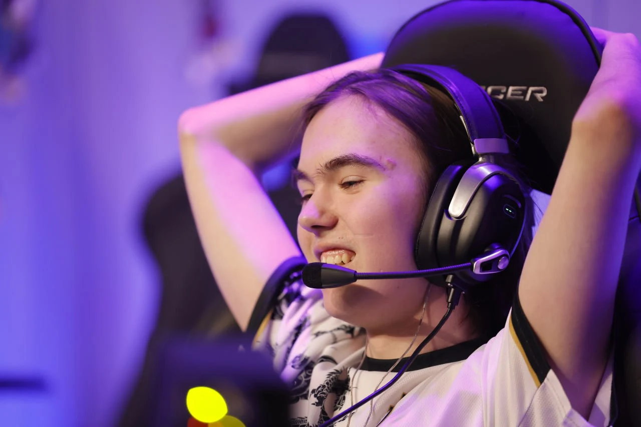 Porn Actress Eva Elfie Flew To Brazil To Film Content at IEM Rio Major 2022