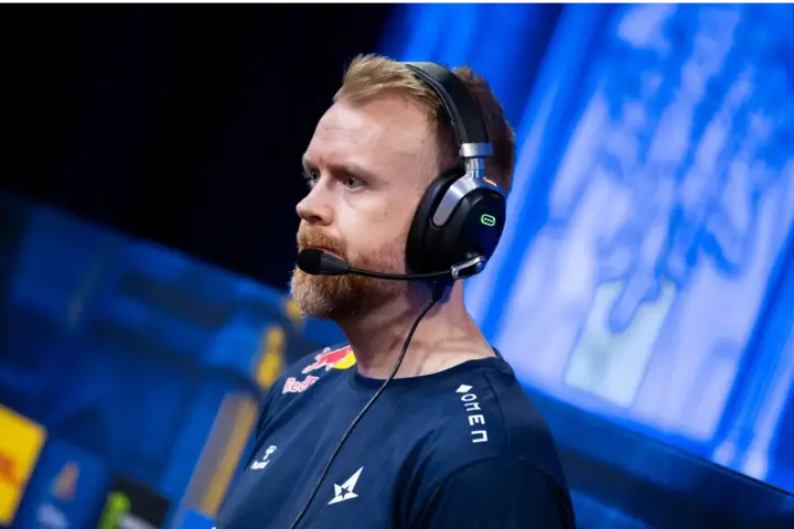 ruggah: "Poświęciliśmy dużo czasu i zasobów, aby uruchomić pociąg" - Astralis dobrze rozpoczęło IEM Cologne