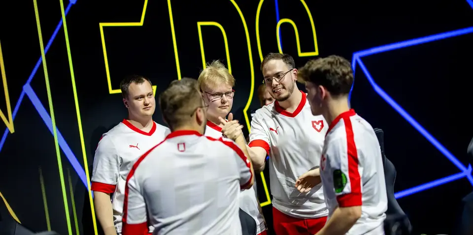 O MOUZ derrotou o G2 para chegar às meias-finais do IEM Colónia 2024