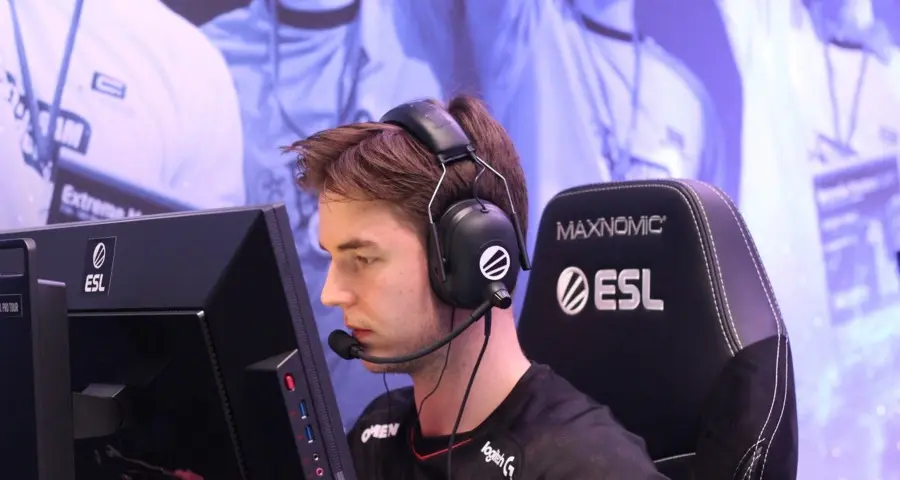 device: “Everytime I wake up I think about missing the major”