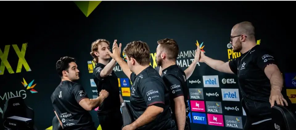 Complexity сохраняет шансы на плей-офф ESL Pro League после победы над Astralis