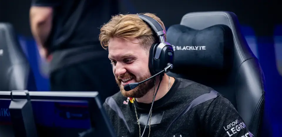 NiKo приводит G2 к победе над Vitality и выходу в финал BLAST Premier Fall Final