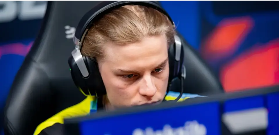 NAVI zieht mit einem Sieg über FaZe ins BLAST Premier Fall Final ein