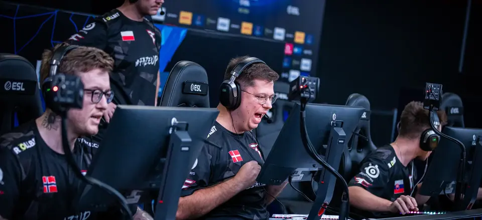 FaZe e Complexity continuam na chave inferior, paiN e Imperial deixam o IEM Rio