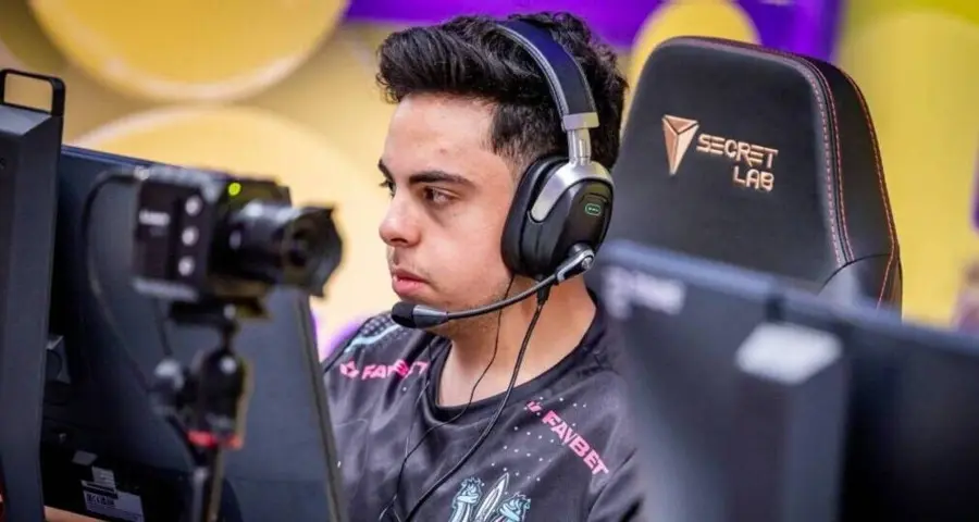 From Monte to Falcons, from Falcons to the bench - Boros no longer plays for the Saudi Arabian team (credits: BO3.gg)